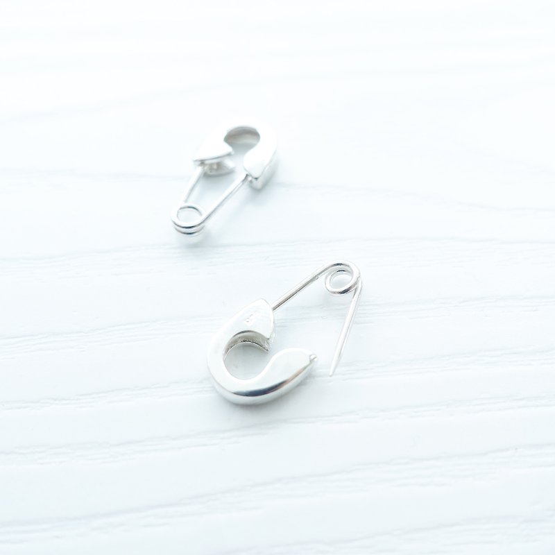 PINS文具系列 - 单只纯银别针扣针耳环 - 耳环/耳夹 - 其他材质 银色