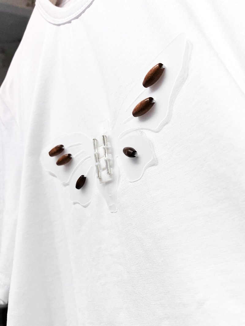 时尚百搭手缝蝴蝶图案直身全棉TEE恤 - 女装 T 恤 - 棉．麻 白色