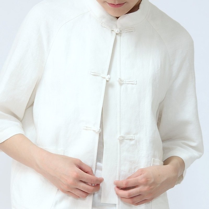 不服  白色棉麻中式对襟七分袖衬衫 手工盘扣 刺绣 梅  SH160512 - 女装上衣 - 棉．麻 白色