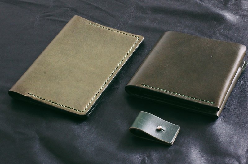Leather Wallet & Leather Passport Gift Set – Green - 皮夹/钱包 - 真皮 绿色