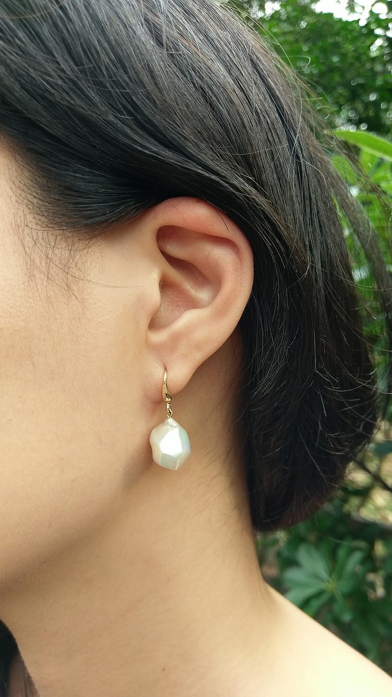 天然巴洛克珍珠耳环 - 耳环/耳夹 - 其他材质 白色