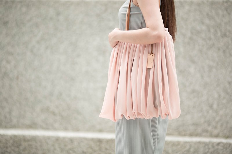 vingt six 粉色经典裙包\可做肩背包手提两用 - 侧背包/斜挎包 - 聚酯纤维 粉红色