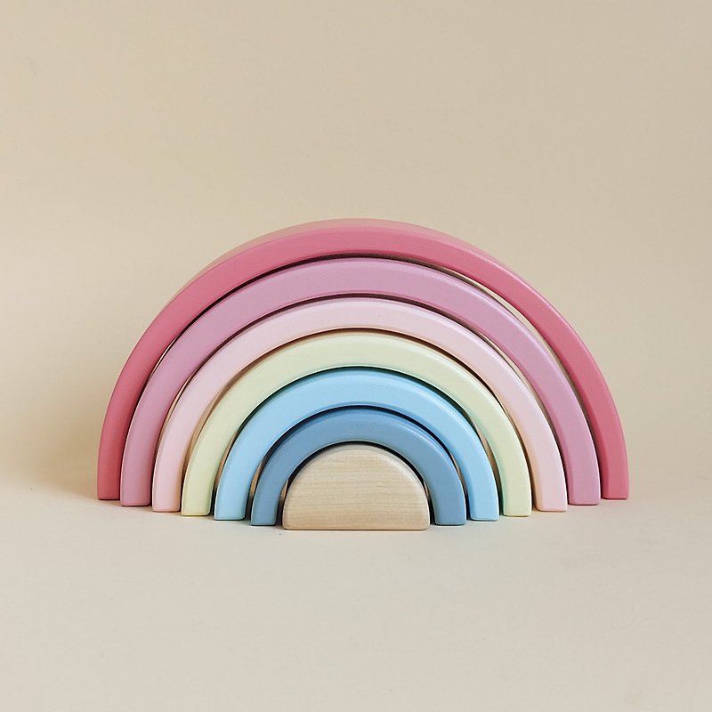 Wooden rainbow stacker - 玩具/玩偶 - 木头 粉红色