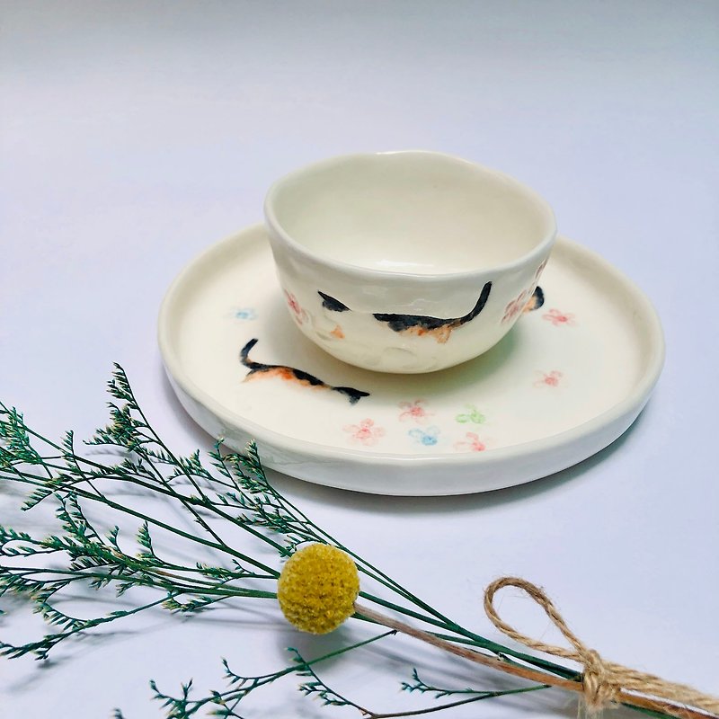 猫儿与花 / 手捏陶瓷杯碟组 - 茶具/茶杯 - 瓷 多色