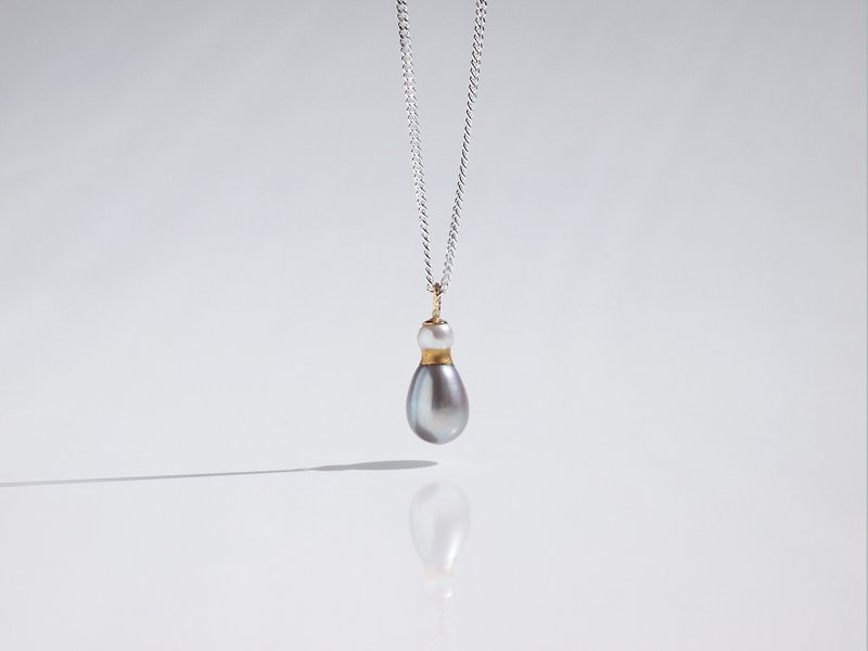 日本製　香水瓶のような金継ぎパールのネックレス 40cm silver925 小さなドロップパール  ペンダント - 项链 - 珍珠 银色