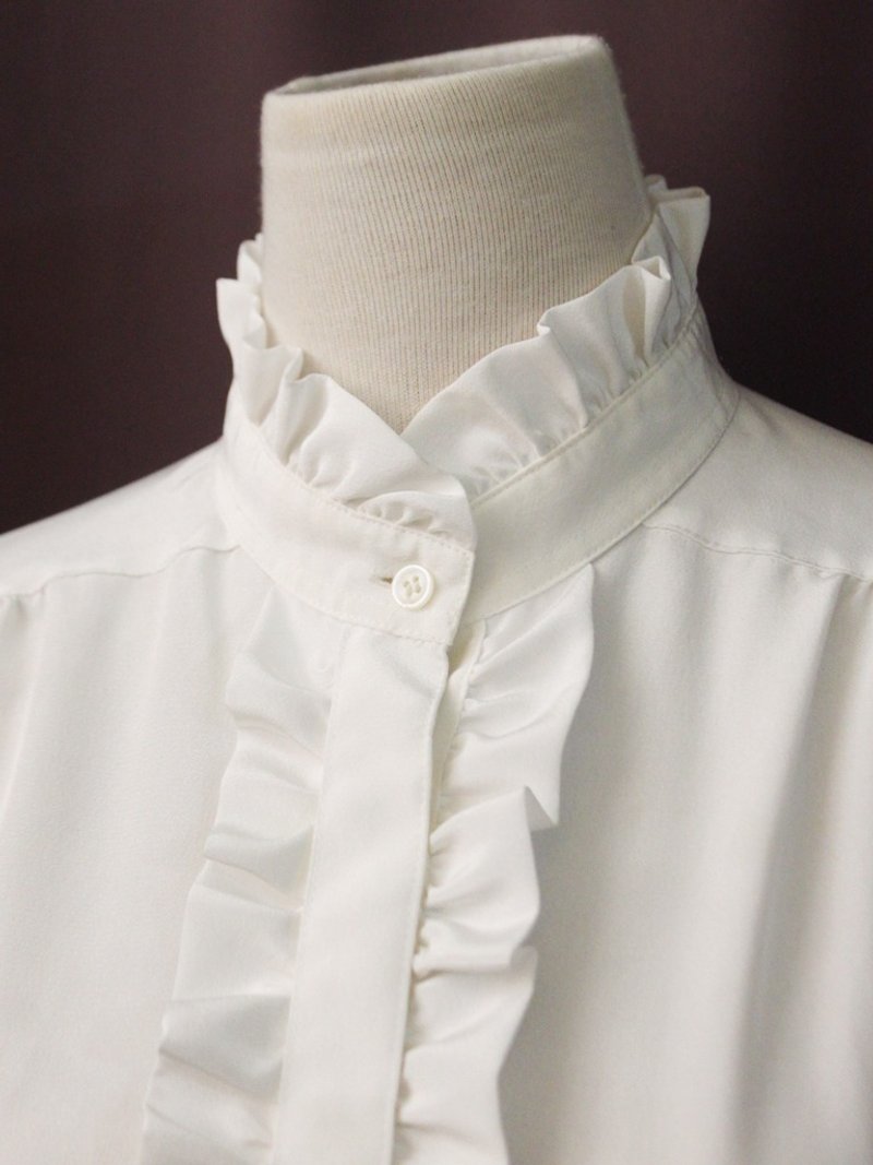 复古欧洲法式立领花边白色长袖古着衬衫 Vintage Blouse - 女装衬衫 - 聚酯纤维 白色