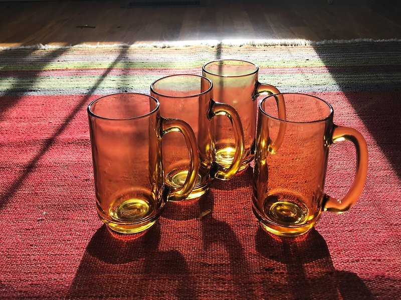 黄色啤酒海/ 啤酒杯 水杯 - 杯子 - 玻璃 黄色