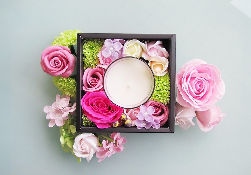 花与香氛─皂与香氛蜡烛礼盒【杏子与小苍兰】 #2018PinkoiXmas - 蜡烛/烛台 - 植物．花 粉红色