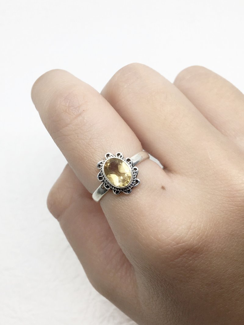 黄水晶925纯银异国设计戒指 尼泊尔手工镶嵌制作(款式1) - 戒指 - 宝石 黄色