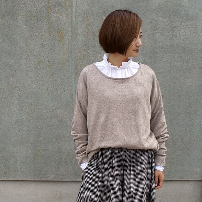 High gauge cotton linen knitted drop shoulder pullover beige - 女装针织衫/毛衣 - 棉．麻 卡其色