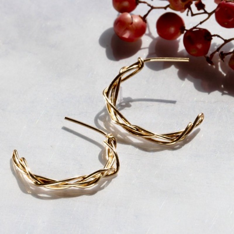 14kgf Twist Pierced Earrings 【gift box】