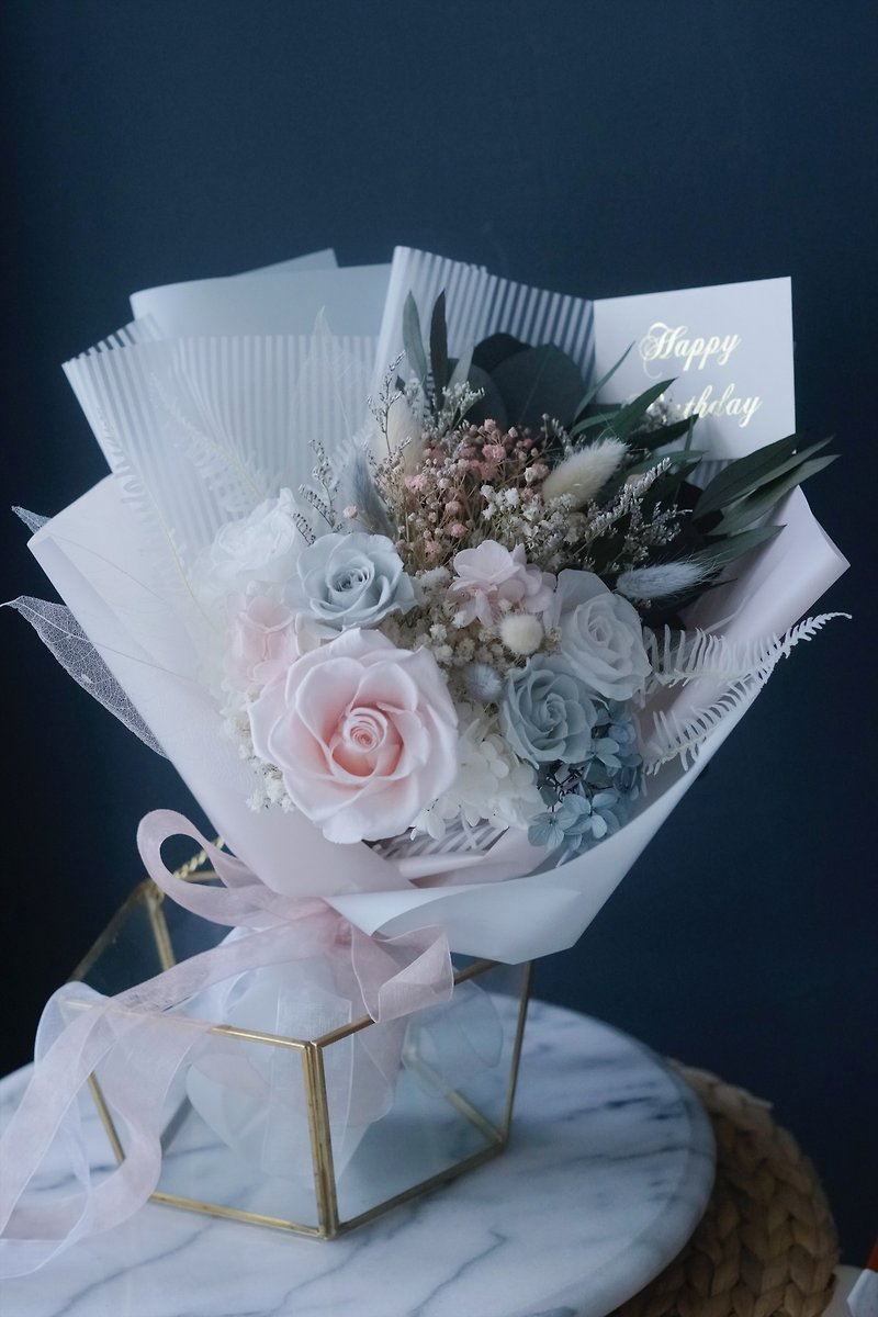毕业花束日本进口永生花不凋花干燥花粉蓝白色系韩式玫瑰绣球花 - 干燥花/捧花 - 植物．花 粉红色