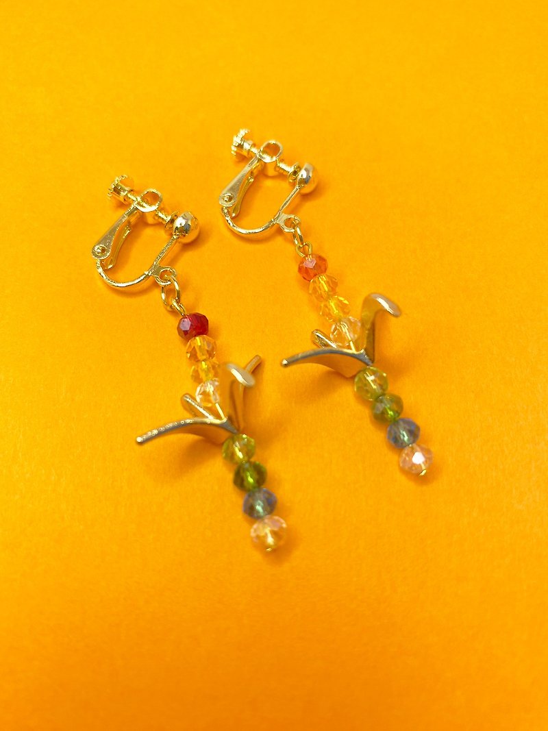【美珠可定制化】七彩金纸鹤 串珠 夹式耳环 - 耳环/耳夹 - 其他材质 橘色