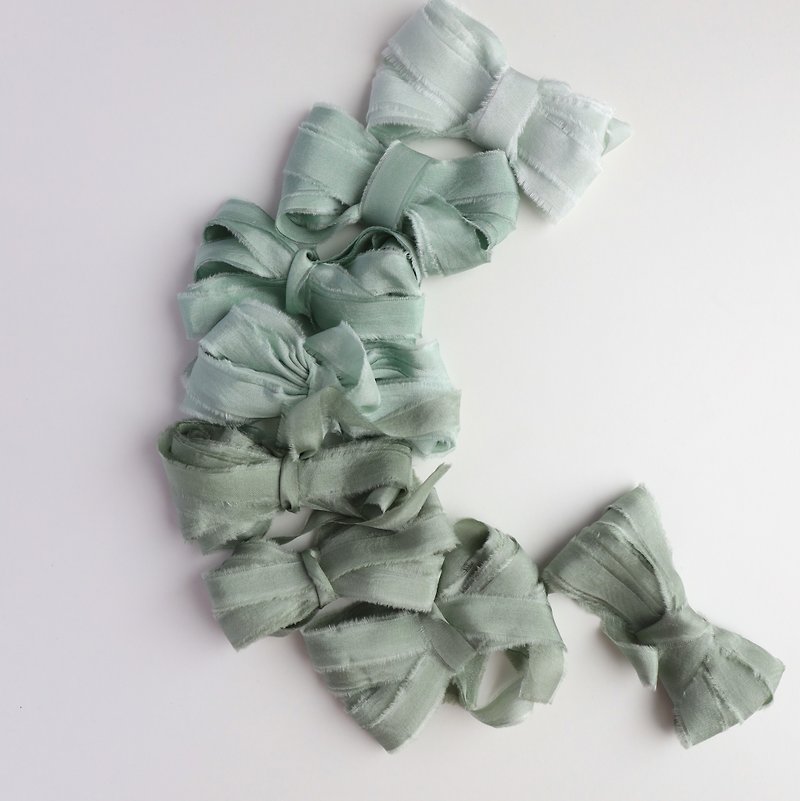 Hand Dyed Silk Ribbons / Set of 8 / Silk Bundles - 包装材料 - 丝．绢 绿色