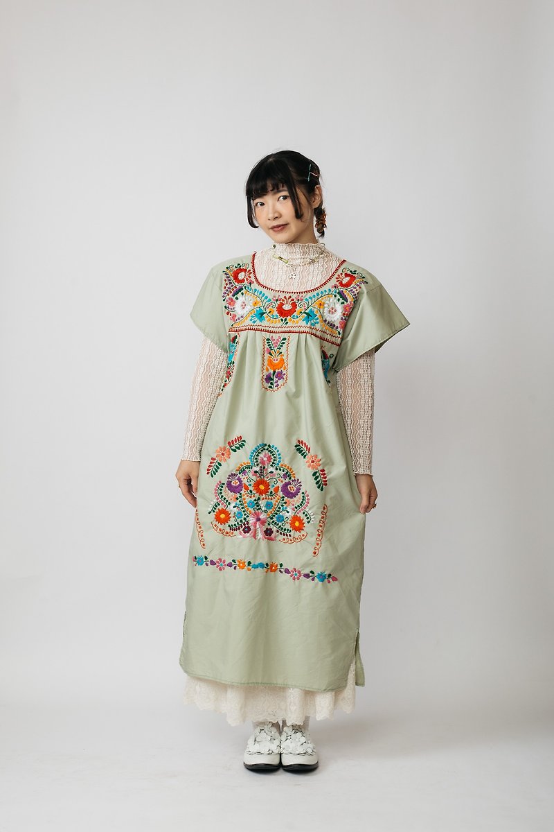 墨西哥刺绣洋装.Mexican Folk Dress【初恋贩卖所】Vintage.B713 - 洋装/连衣裙 - 棉．麻 