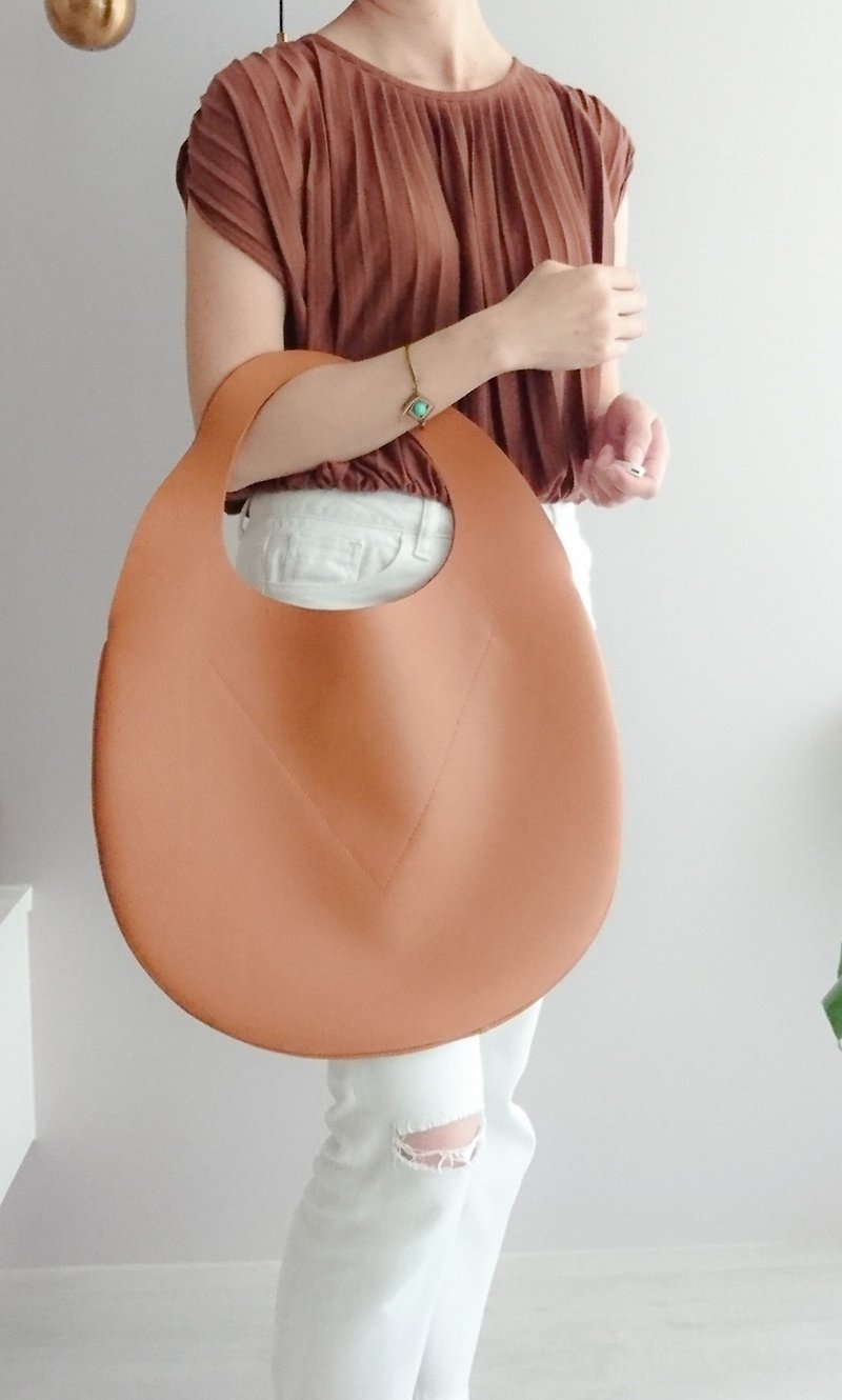 Egg Bag 蛋包。手工缝制。毕业订制。送老师礼物 - 侧背包/斜挎包 - 真皮 橘色
