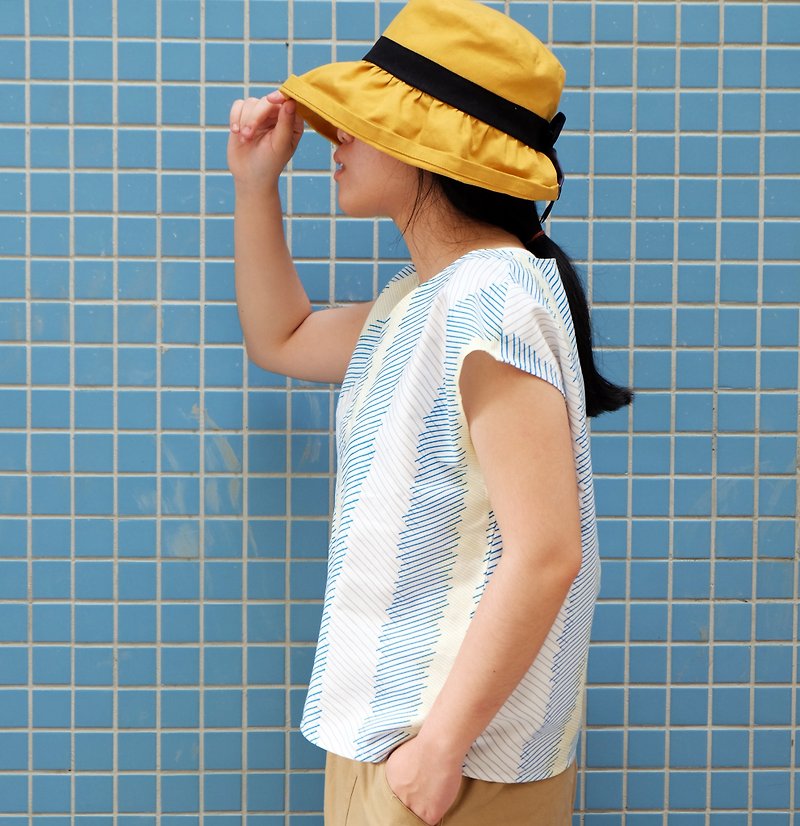 日式短板V领衫 夏天的蓝很清凉 手工订制衫 - 女装上衣 - 棉．麻 白色