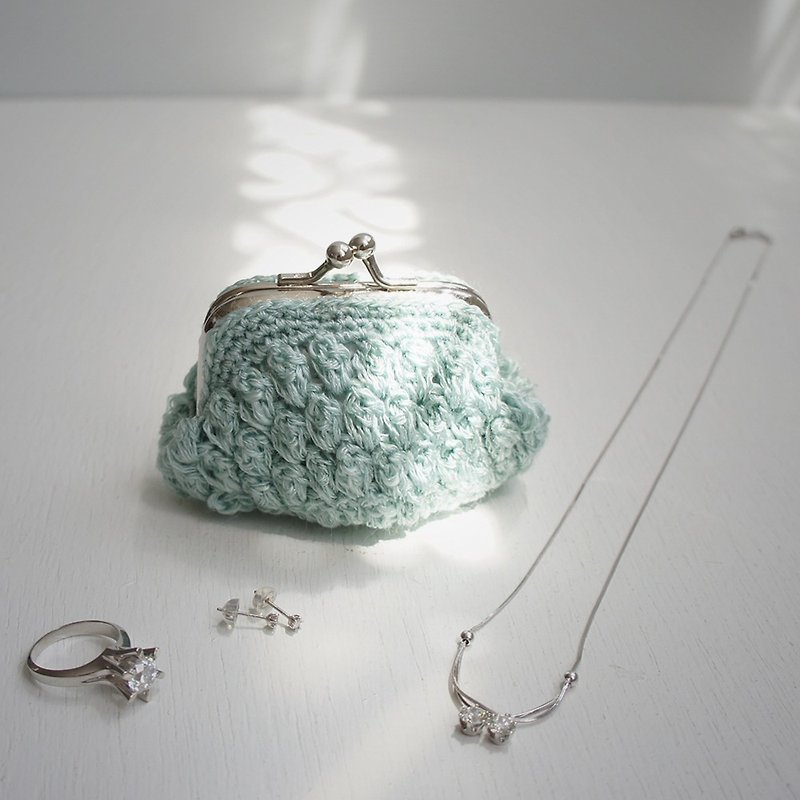 Ba-ba handmade Popcorn crochet minipouch No.C1110 - 化妆包/杂物包 - 其他材质 蓝色