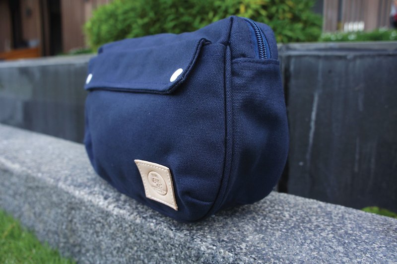 messenger bag medium size navy colour travel look - 侧背包/斜挎包 - 其他材质 蓝色