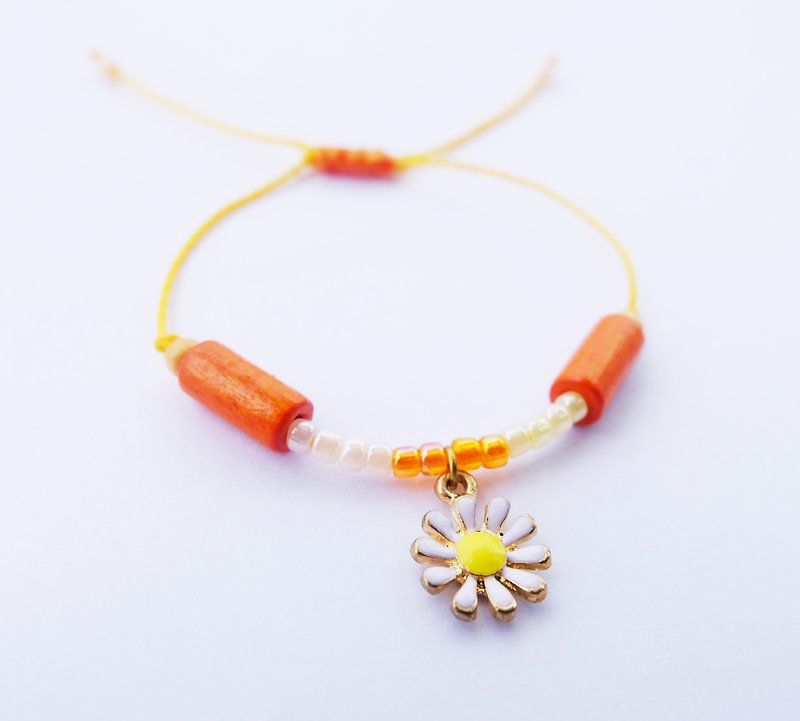 White yellow orange flower string bracelet - 手链/手环 - 其他材质 橘色