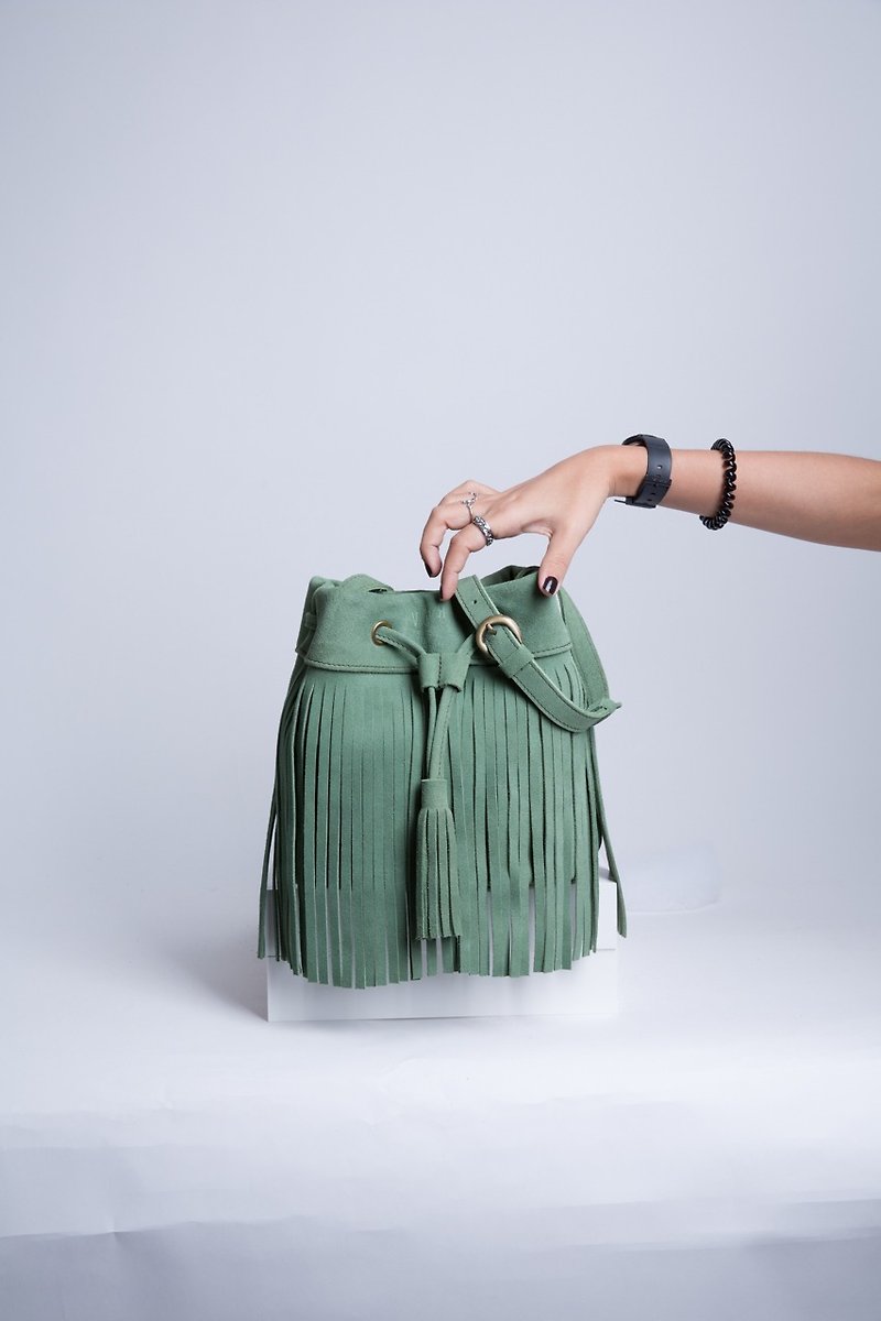 Leather fringe Bag ( Green) : The Undressed Pepper Mint - 束口袋双肩包 - 真皮 绿色