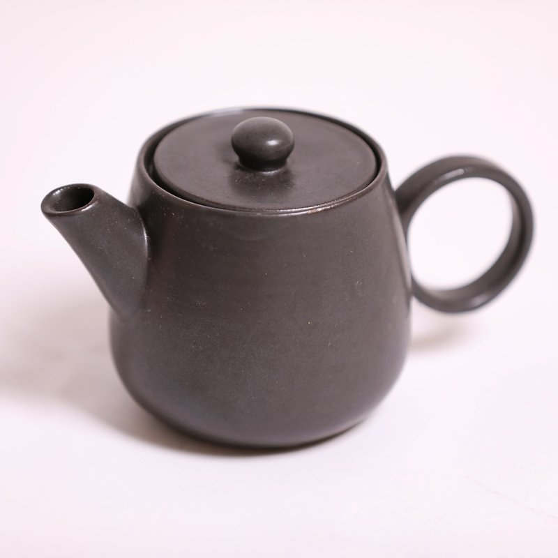黑石圆满茶壶-公平贸易 - 茶具/茶杯 - 陶 黑色