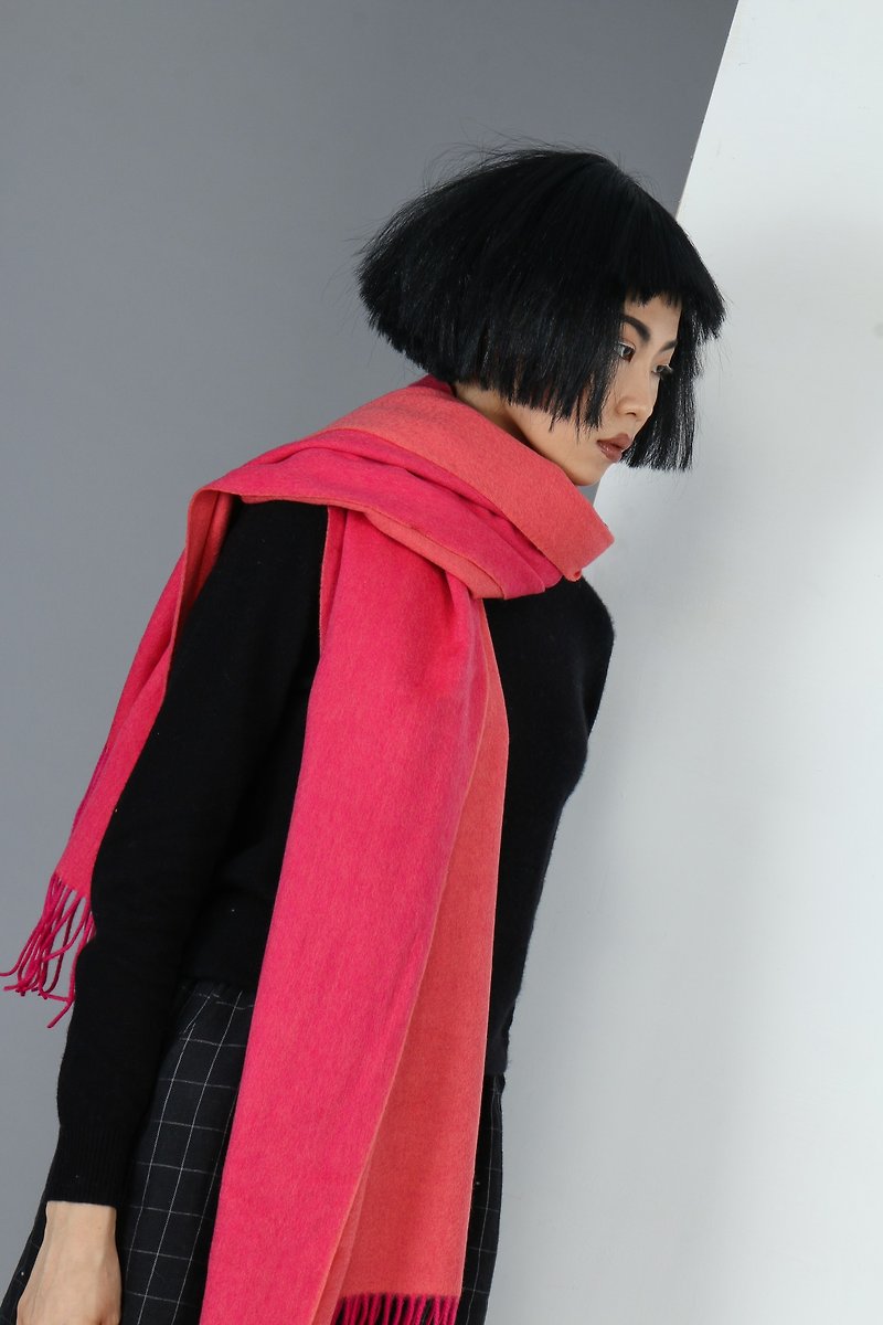 【现货】素色双面围巾纯羊毛披肩  西瓜红+玫红 - 围巾/披肩 - 羊毛 红色