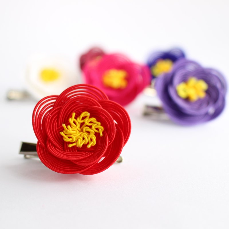 japanese style brooch / mizuhiki / japan / accessory / traditional / flower - 胸针 - 棉．麻 红色