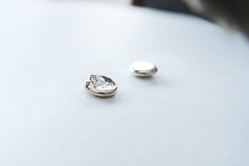 925纯银 不对称 圆原焠 耳环 耳夹 一对 免费送礼包装 - 耳环/耳夹 - 纯银 白色