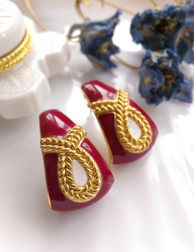 西洋古董饰品。红的优雅 针式耳环 - 耳环/耳夹 - 其他金属 金色