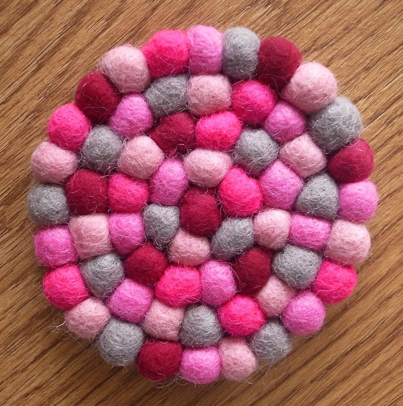 羊毛毡 球球 手工 杯垫 圆形 10cm 粉红 - 杯垫 - 羊毛 粉红色