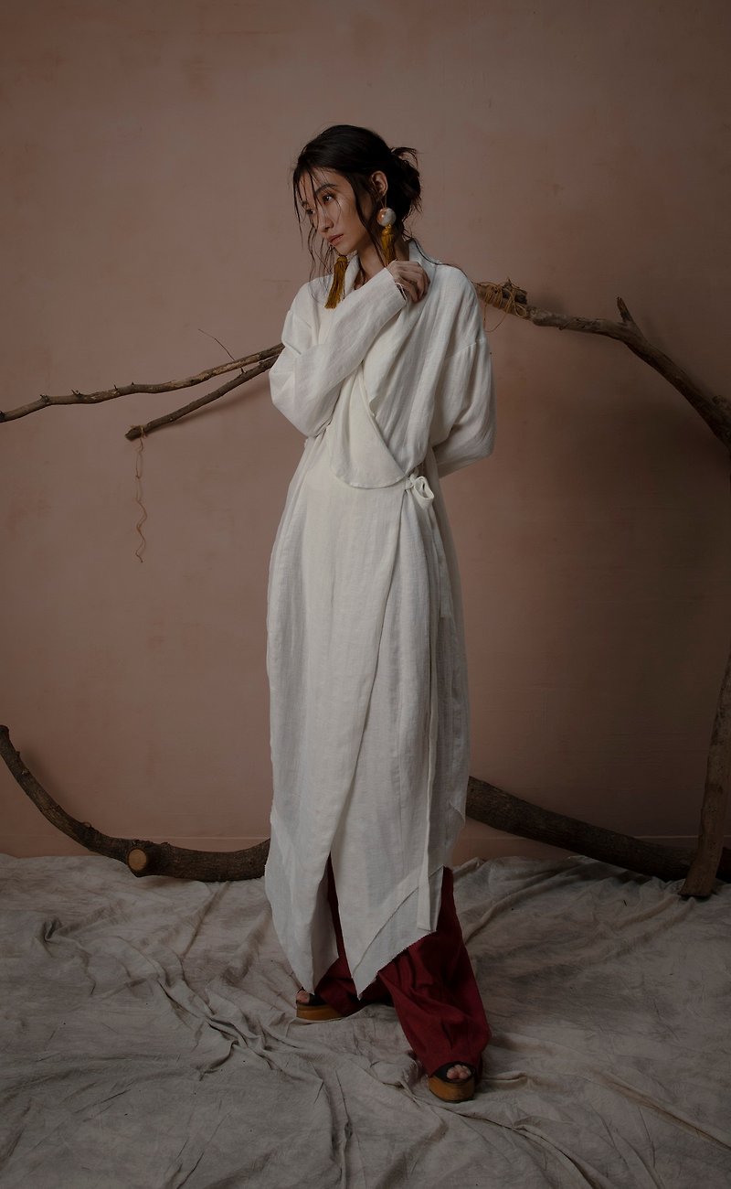 Estranged Robe - 女装休闲/机能外套 - 棉．麻 白色