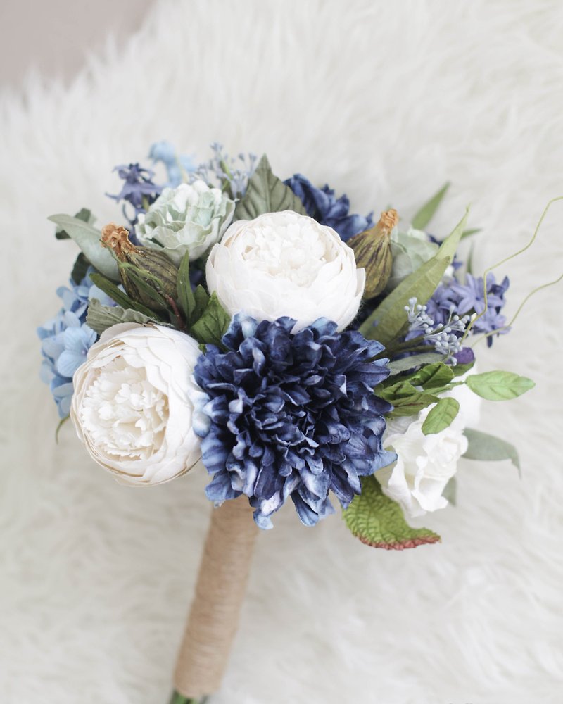 Blue Baroness - Perfect Love Round Bridal Bouquet - 木工/竹艺/纸艺 - 纸 蓝色