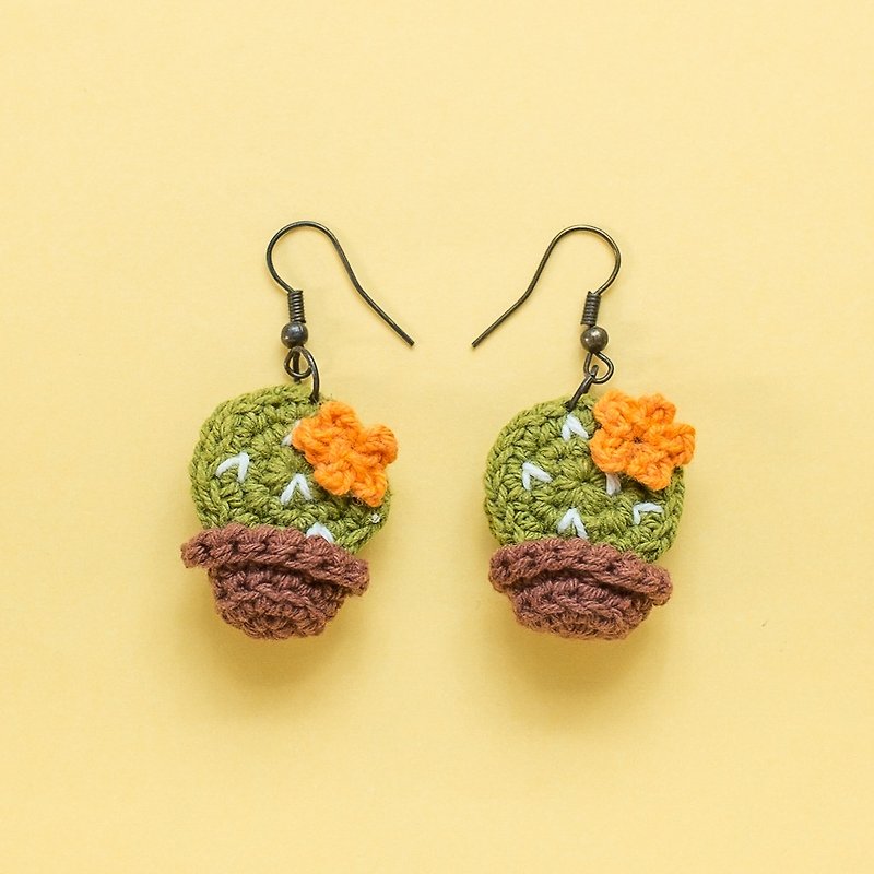 Earrings crochet fruit | The Cactus #002 - 耳环/耳夹 - 棉．麻 绿色