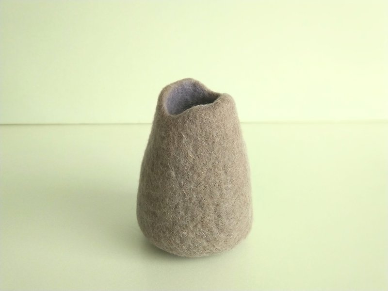 羊毛毡藕紫手工花瓶 - 花瓶/陶器 - 羊毛 