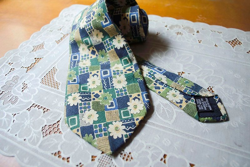 绿方格花圃手绘插画图案怀旧领带 Ungaro Paris #Vintage莞洱古着 - 领带/领带夹 - 丝．绢 绿色