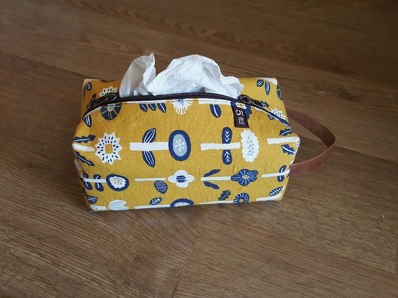 【Linkkimokki】家的面纸包 (黄蓝花朵) - 纸巾盒 - 棉．麻 