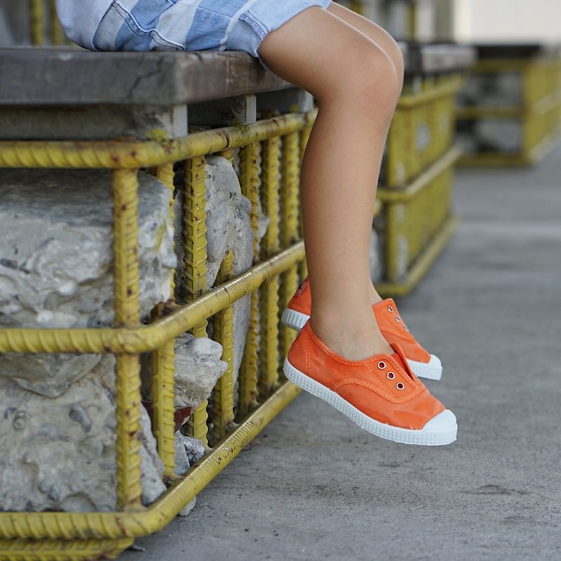 西班牙国民帆布鞋 CIENTA 70777 17 橘色 洗旧布料 童鞋 - 童装鞋 - 棉．麻 橘色