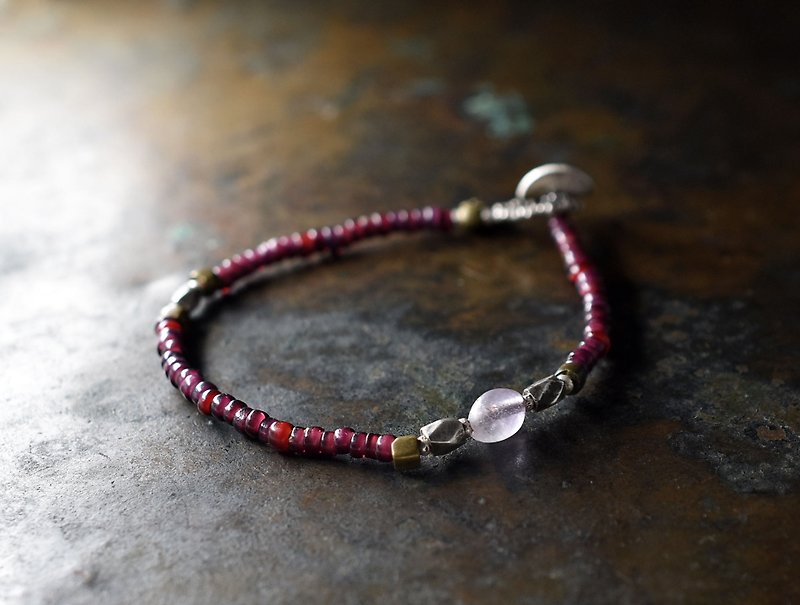 Bracelet of ancient amethyst and old chin Silver, old orissa brass and grape white hearts