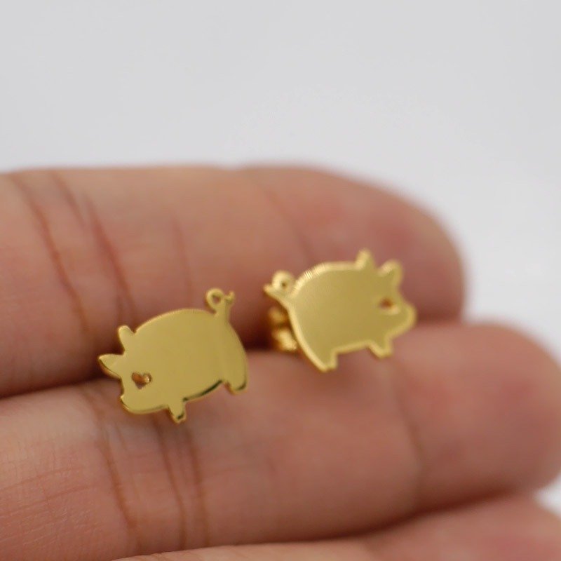 Handmade Little Pig Earring - 18k gold plated on brass Little Me by CASO jewelry - 耳环/耳夹 - 其他金属 金色