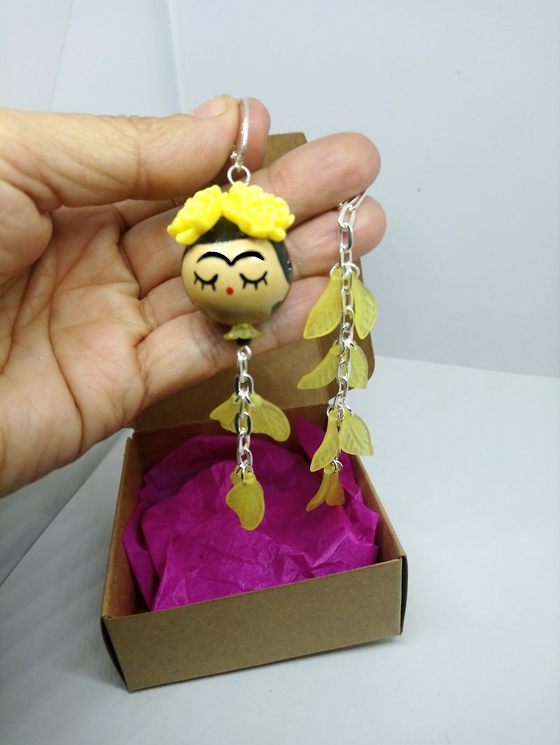 Frida Kahlo earring - 耳环/耳夹 - 纯银 黄色