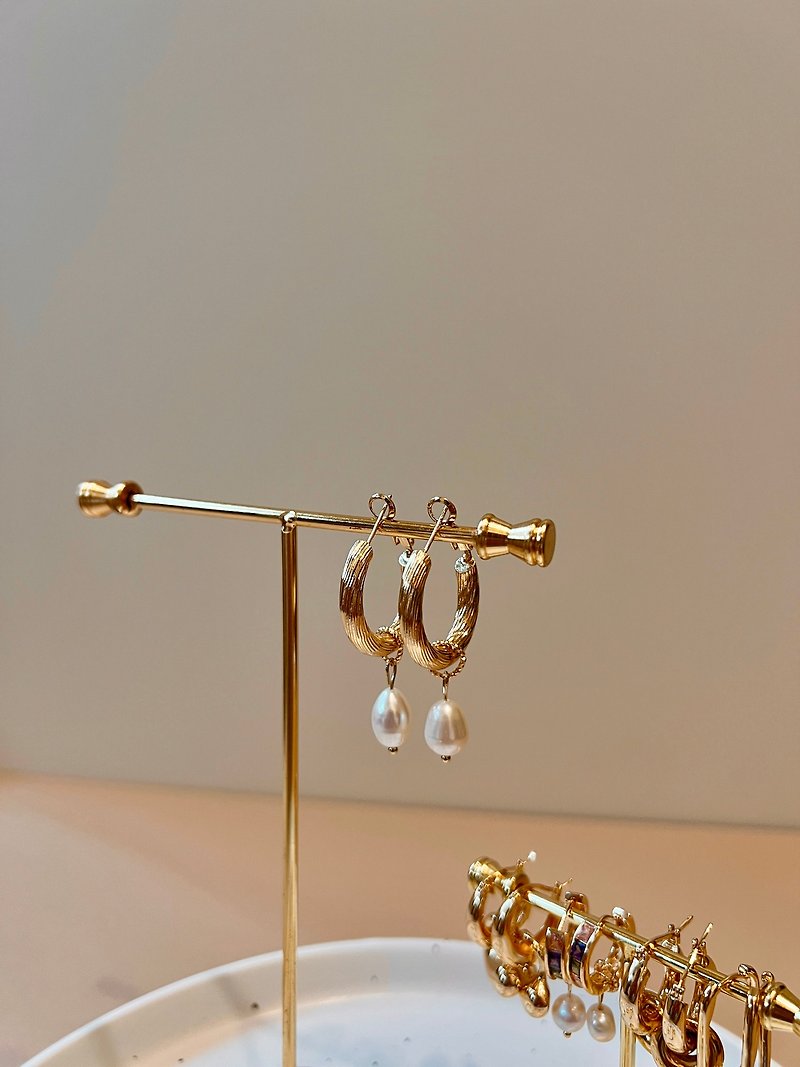 14K天然巴洛克淡水珍珠欧美风圈圈耳环 |情人节生日礼物 两种戴法 - 耳环/耳夹 - 半宝石 金色