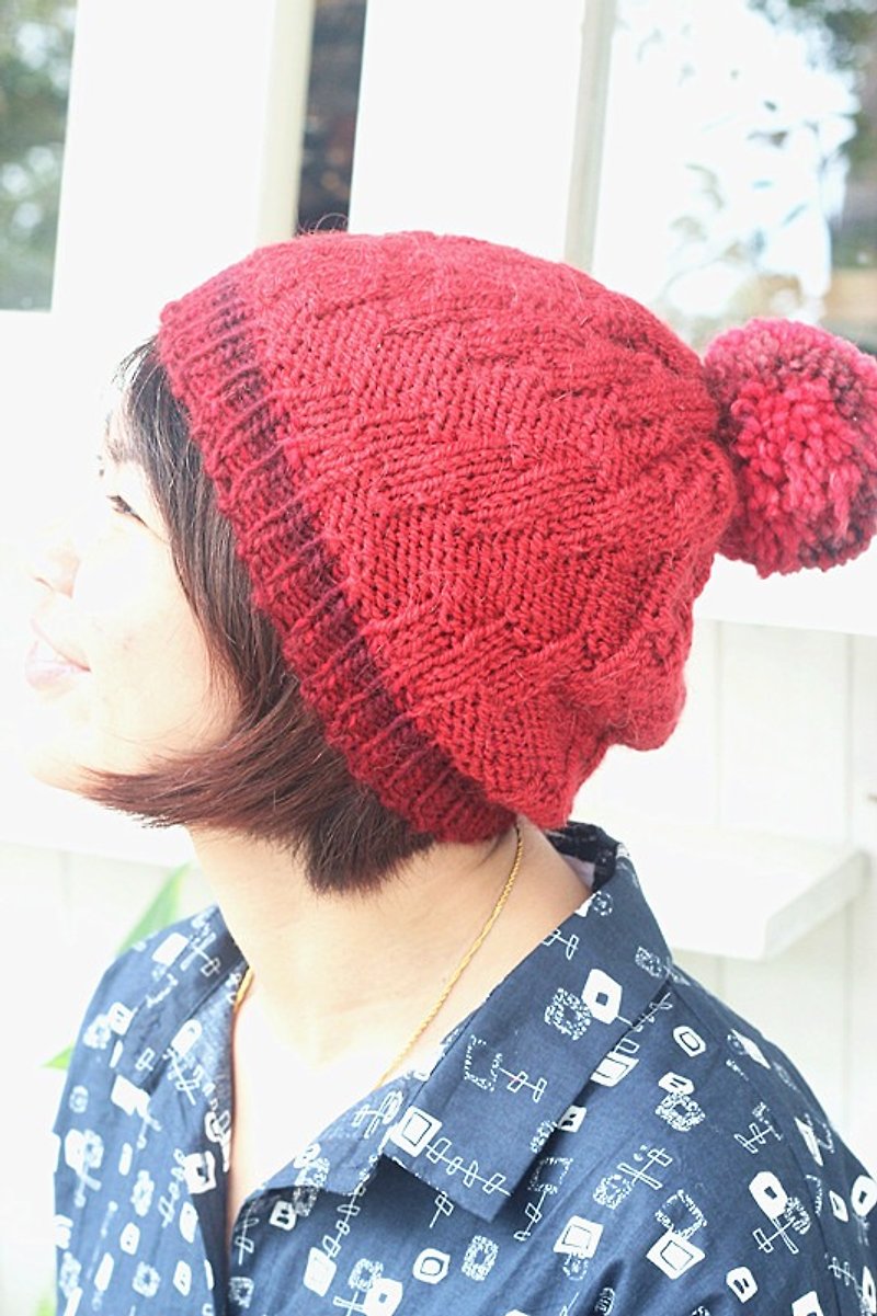 【好日手作】Handmade。手织毛线编织红色毛球帽／圣诞礼物 - 帽子 - 羊毛 红色