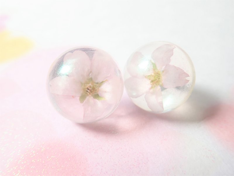 Keio Sakura Pearl White Hemisphere Single Earrings Clip-On - 耳环/耳夹 - 植物．花 粉红色