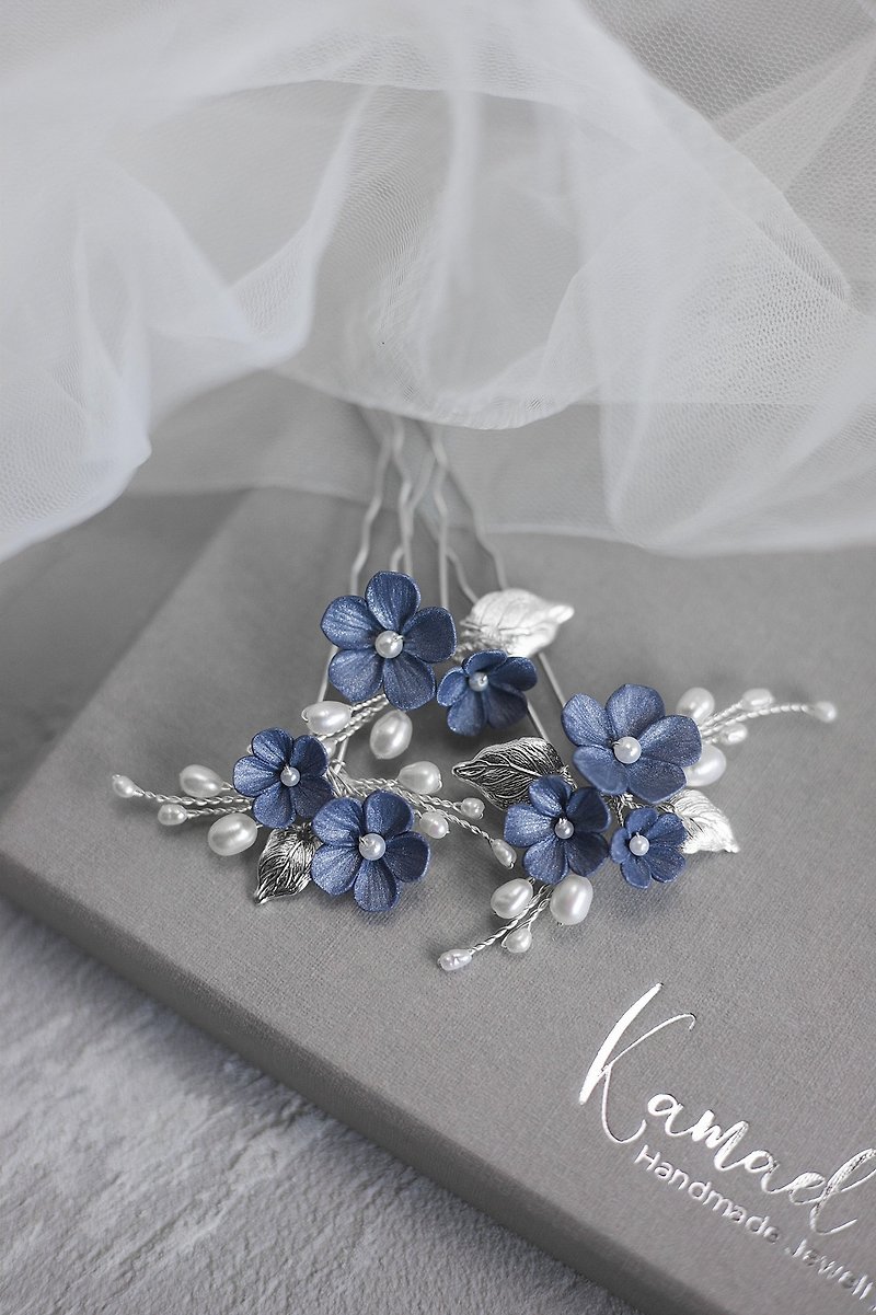 Dusty blue set of hair pins, Wedding floral hair piece, Bridal pearly headpiece - 发饰 - 珍珠 蓝色