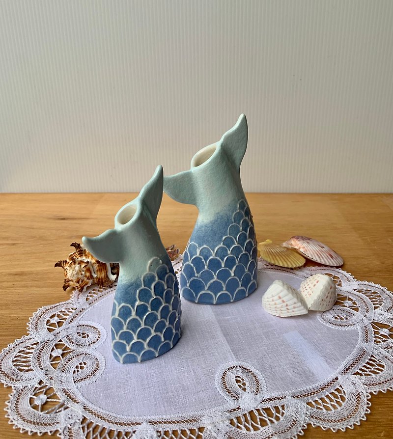 手做陶瓷鱼尾花瓶 - 花瓶/陶器 - 瓷 