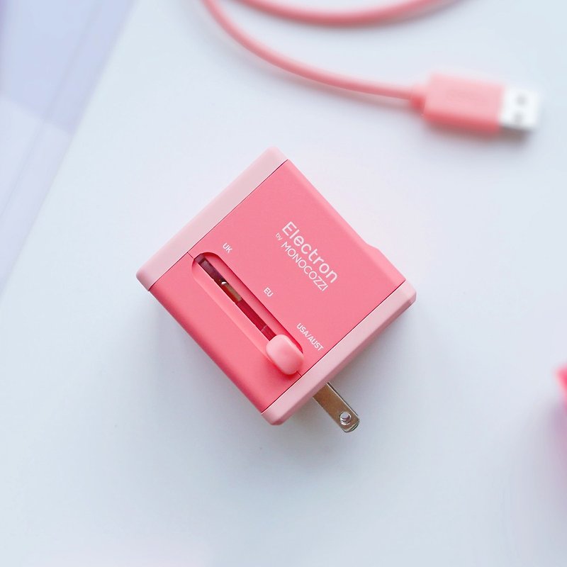 SMIGHTY | 迷你内置2.1A 双USB充电全球通用旅行转换器 - 珊瑚色橡胶面 - 其他 - 塑料 红色