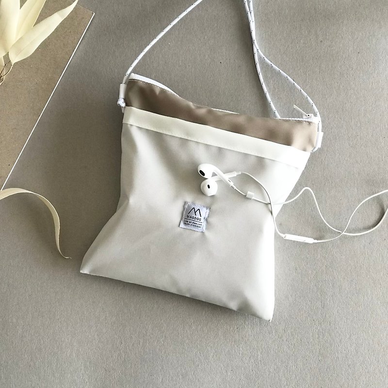 white×beige / two-tone color sacoche / shoulder bag / lightweight - 侧背包/斜挎包 - 尼龙 白色