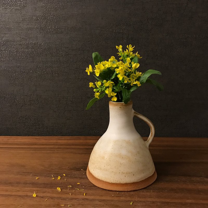 【 小丸花器 】 梯形 花器 花瓶 - 花瓶/陶器 - 陶 白色
