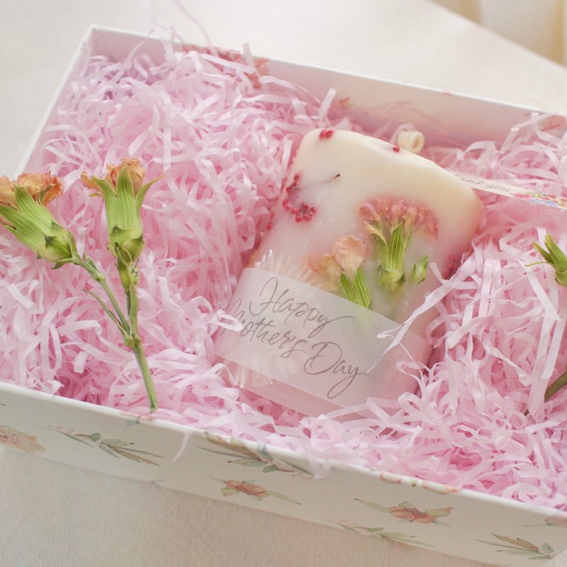 母亲节康乃馨干燥花香氛蜡烛礼盒 - 蜡烛/烛台 - 蜡 
